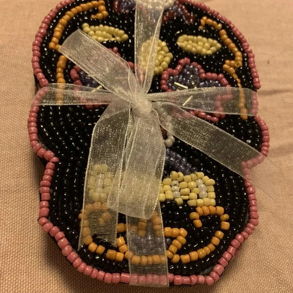 NEW Day of the Dead Halloween Skull Beaded 4pc Coaster Set - Black - Picture 3 of 3